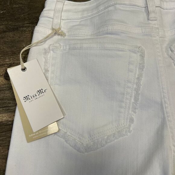 Miss Me High Rise Mid Short Women Size 26 White Denim Frayed Ends (404)‎ - Picture 8 of 10